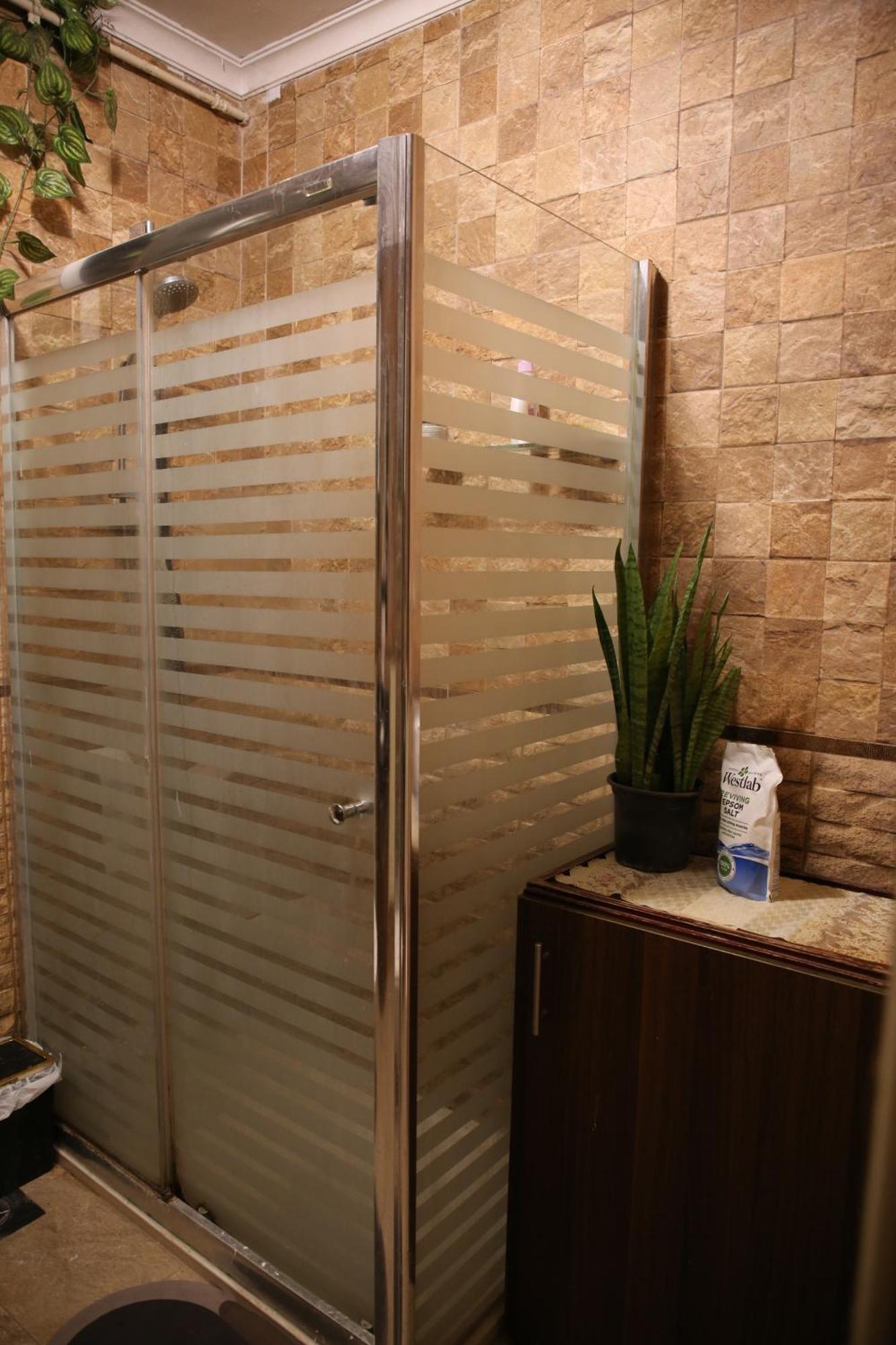 Females Only Private Bedroom With Me Rehab Homestay *